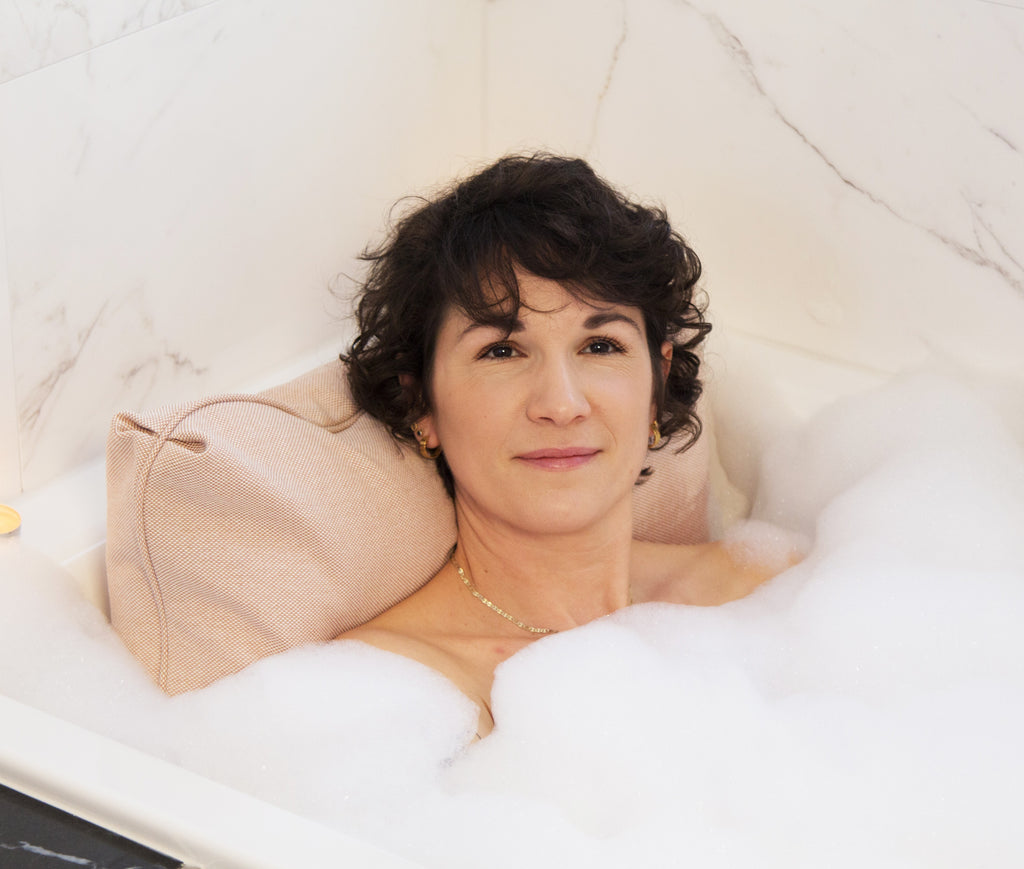 Premium Badekissen in Badewanne 